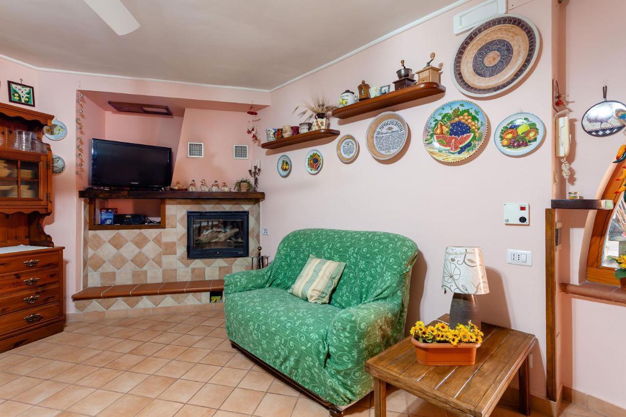 فيلا Casa Nicolo ماسّا لوبْرينسِ المظهر الخارجي الصورة